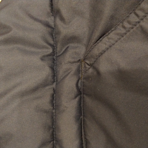 S old navy blue and green puffer vest - Picture 3 of 6